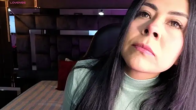 Snapshot of Aniajoness_ chatting on November 20, 4:02 am Aniajoness online show from November 20, 4:02 am