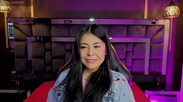 Snapshot of Aniajoness_ chatting on November 25, 3:40 am Aniajoness online show from November 25, 3:40 am