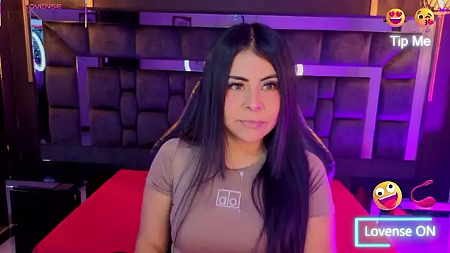 Snapshot of Aniajoness_ chatting on February 12, 3:28 am Aniajoness online show from February 12, 3:28 am