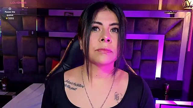 Snapshot of Aniajoness_ chatting on November 5, 2:58 am Aniajoness online show from November 5, 2:58 am