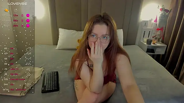 MikaBloom online show from February 16, 2:10 am