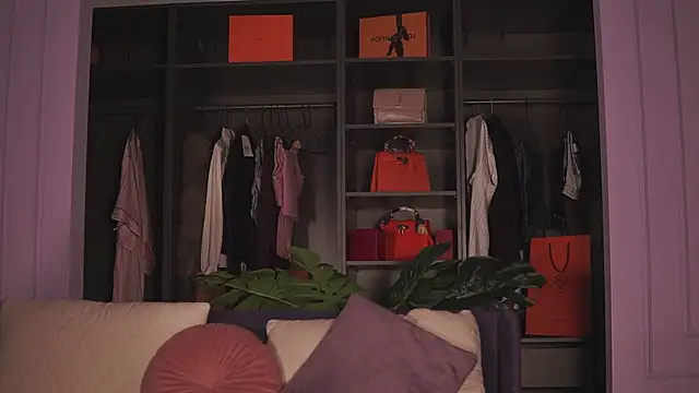 Monique Celeste online show from February 26, 4:23 am