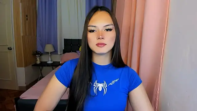 Snapshot of ameliamaureen chatting on June 2, 12:43 am ameliamaureen online show from June 2, 12:43 am