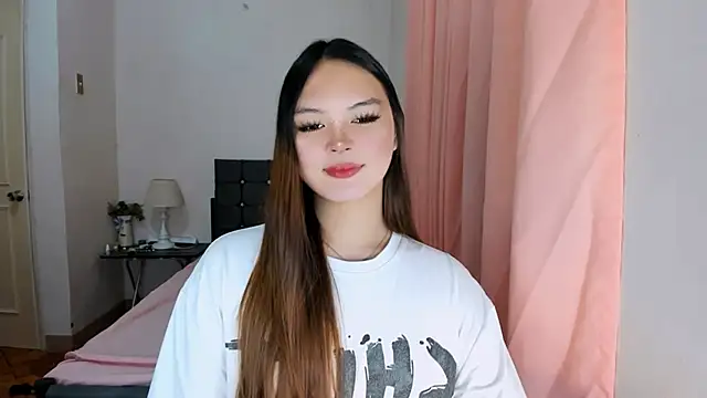 Snapshot of ameliamaureen chatting on November 23, 2:05 pm ameliamaureen online show from November 23, 2:05 pm