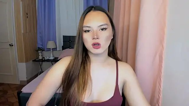Snapshot of ameliamaureen chatting on May 6, 1:04 pm ameliamaureen online show from May 6, 1:04 pm