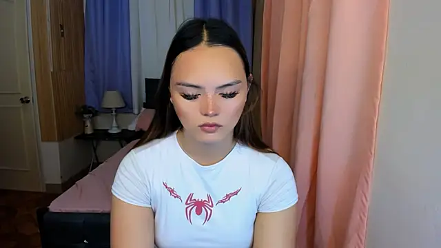 Snapshot of ameliamaureen chatting on May 31, 4:40 am ameliamaureen online show from May 31, 4:40 am