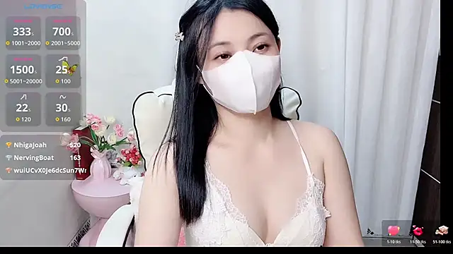 phuongnhi  online show from May 6, 4:22 pm