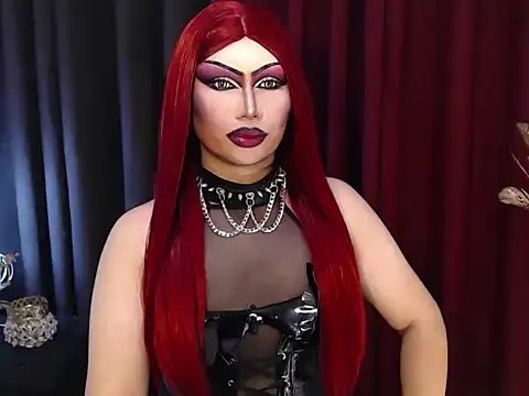 MadammeGiaX online show from May 12, 9:15 am