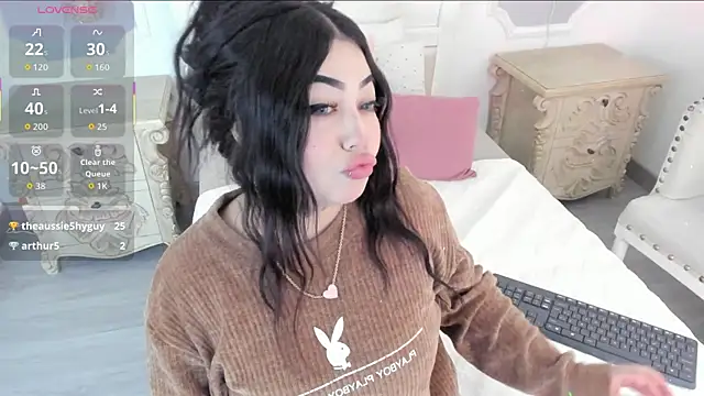 MeganStar   online show from October 28, 11:53 am