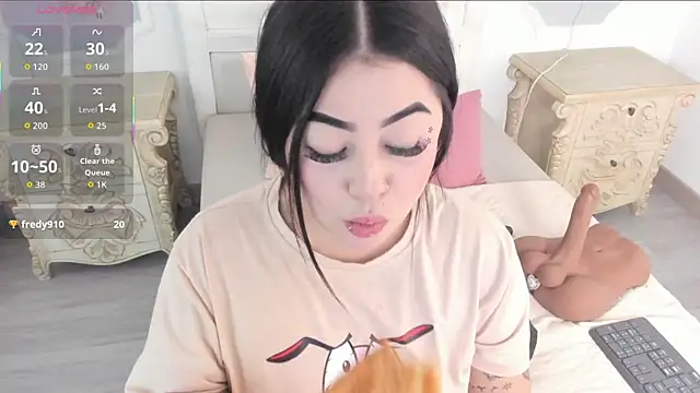 MeganStar   online show from October 22, 12:15 pm