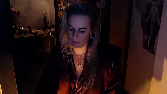 Mrs-Aurora online show from January 15, 12:36 am