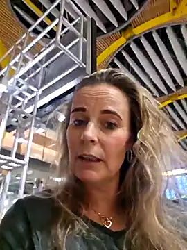 Mrs-Aurora online show from March 29, 9:38 pm