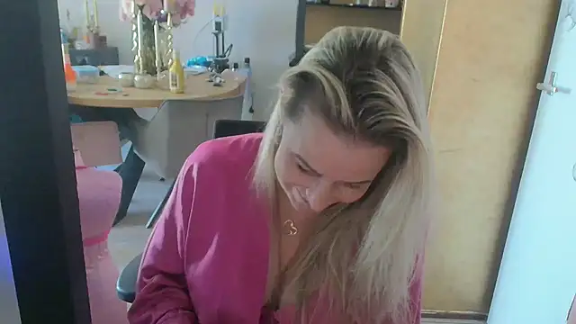 Mrs-Aurora online show from February 25, 12:27 pm