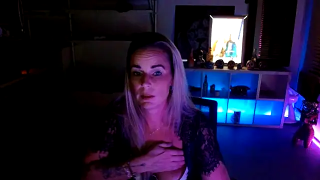 Mrs-Aurora online show from October 8, 8:42 pm