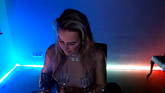 Mrs-Aurora online show from December 20, 10:01 pm