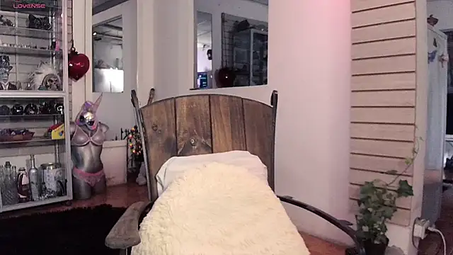 xinamora online show from November 2, 5:07 pm