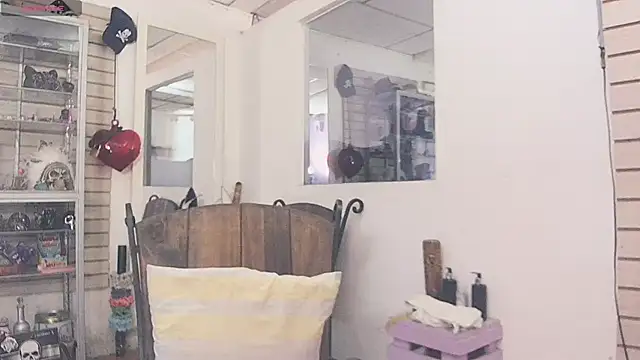 xinamora online show from November 16, 6:23 pm