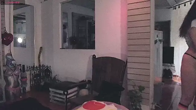 xinamora online show from November 7, 9:08 pm