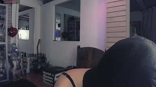 xinamora online show from November 7, 5:12 am