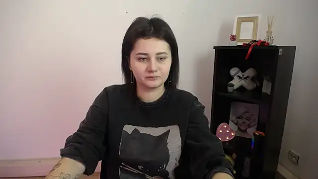 Katrin kiss  online show from November 16, 1:27 pm