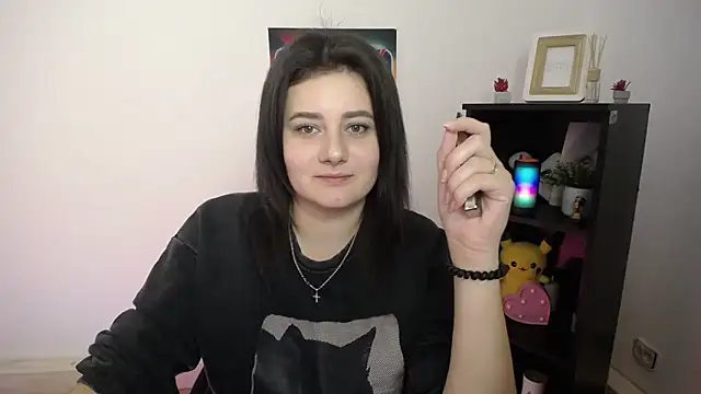 Snapshot of Katrin_kiss_ chatting on October 13, 1:45 pm Katrin kiss online show from October 13, 1:45 pm