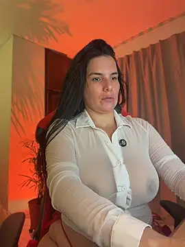 Snapshot of carol_cruz133 chatting on June 18, 11:32 pm carol cruz133 online show from June 18, 11:32 pm