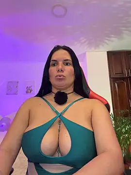 carol cruz133 online show from May 6, 11:31 pm