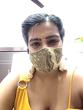 Snapshot of Tamil-Meenu12 chatting on September 17, 6:48 am Tamil-Meenu12 online show from September 17, 6:48 am