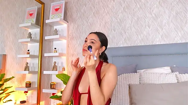 Sofy Bradd online show from March 18, 8:06 am