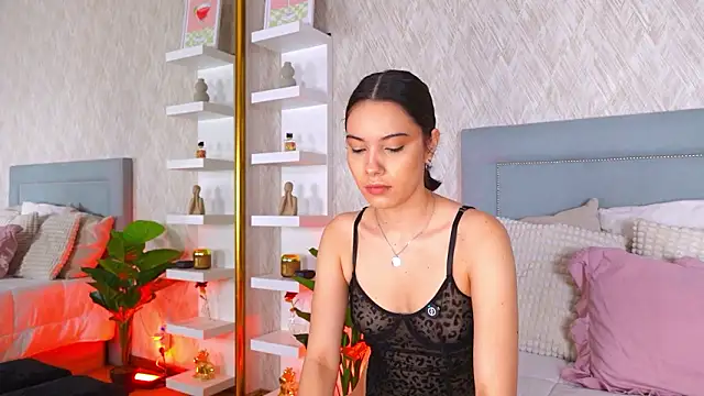 Sofy Bradd online show from March 29, 6:48 am