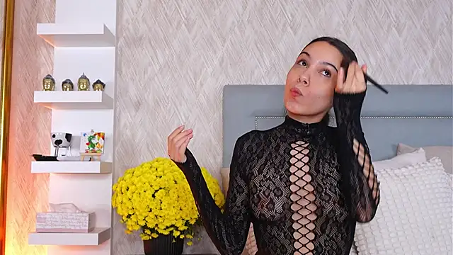 Sofy Bradd online show from November 5, 8:17 am