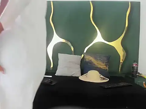 perlaasm online show from September 24, 12:44 pm