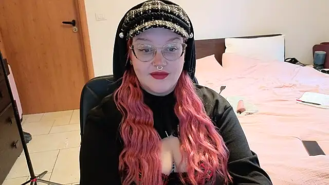 AlyssaWonderland online show from December 4, 8:13 am