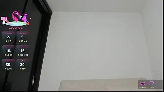 Snapshot of arianna_000 chatting on October 2, 5:38 pm arianna 000 online show from October 2, 5:38 pm
