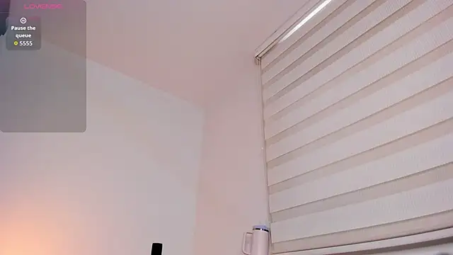 arianna 000 online show from April 22, 12:23 pm