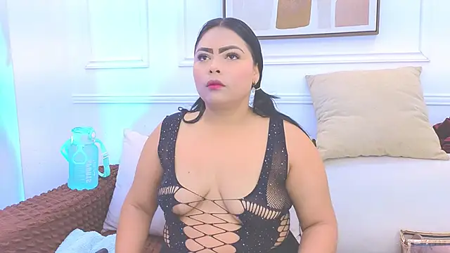 Daisy Price online show from March 18, 11:02 am