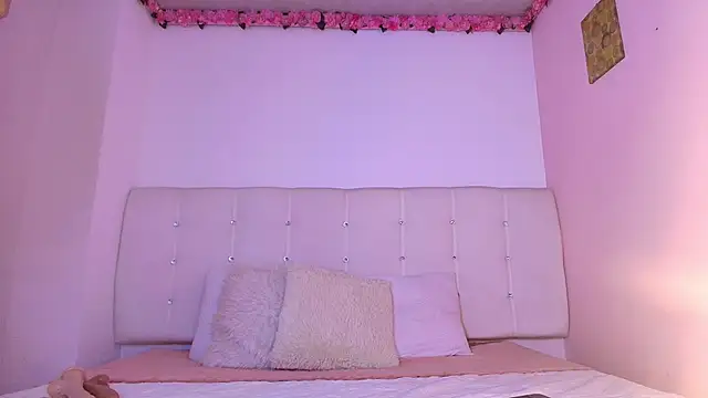 lilyth bloom online show from December 20, 12:41 pm