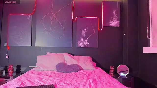 DollyBrowncc online show from December 20, 4:15 am