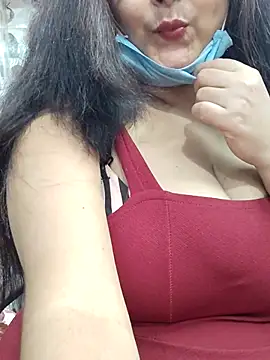 Snapshot of nisha_1110 chatting on September 9, 1:42 pm nisha 1110 online show from September 9, 1:42 pm