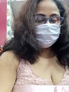 Snapshot of nisha_1110 chatting on September 18, 1:58 pm nisha 1110 online show from September 18, 1:58 pm