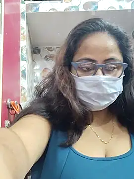 nisha 1110 online show from December 1, 1:45 pm