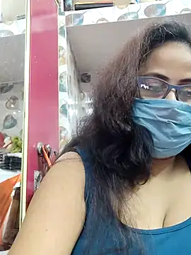 Snapshot of nisha_1110 chatting on September 15, 1:55 pm nisha 1110 online show from September 15, 1:55 pm