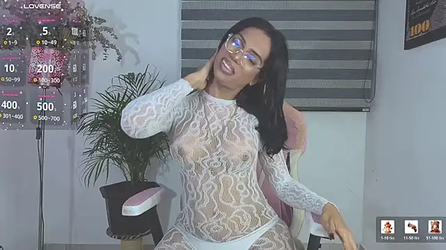 Queen Morena online show from July 15, 1:56 am