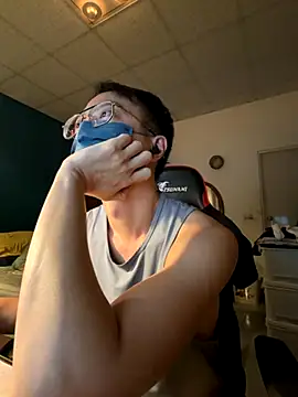 Rmangotw online show from November 9, 1:15 pm