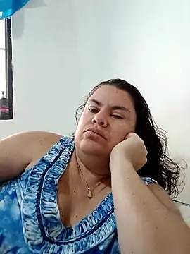 yaneth  online show from November 18, 12:08 pm