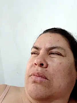 yaneth  online show from November 25, 12:49 pm