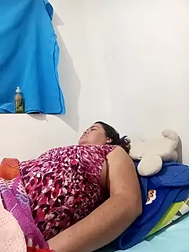 yaneth  online show from November 28, 12:33 am