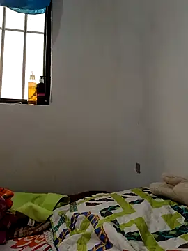 yaneth  online show from October 24, 1:54 pm