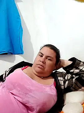 yaneth  online show from October 18, 10:56 pm