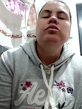 yaneth  online show from October 19, 11:18 pm